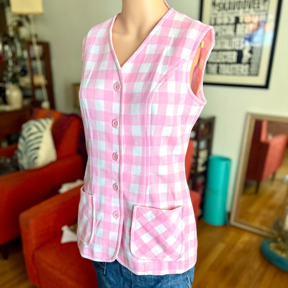 Vintage 1970s pink & white gingham vest w/pockets - Picture 6 of 8